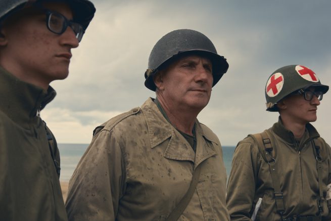 Portrait of three WWII soldiers along the shores of Normandy - Utah beach - ritratto di soldato lungo le spiagge della Normandia