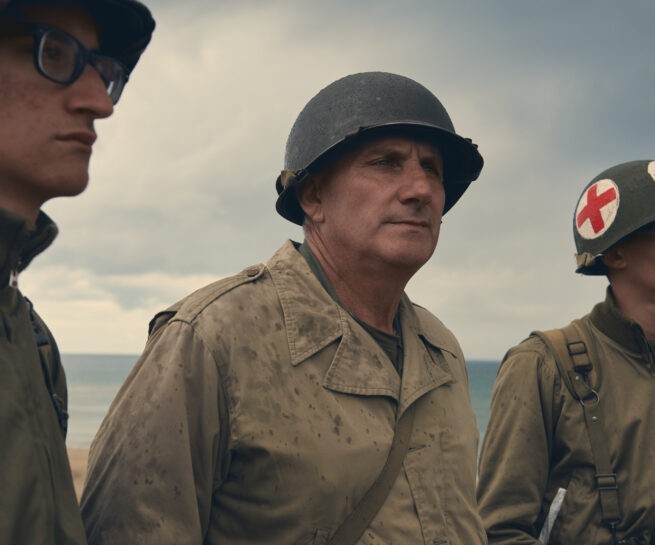 Portrait of three WWII soldiers along the shores of Normandy - Utah beach - ritratto di soldato lungo le spiagge della Normandia