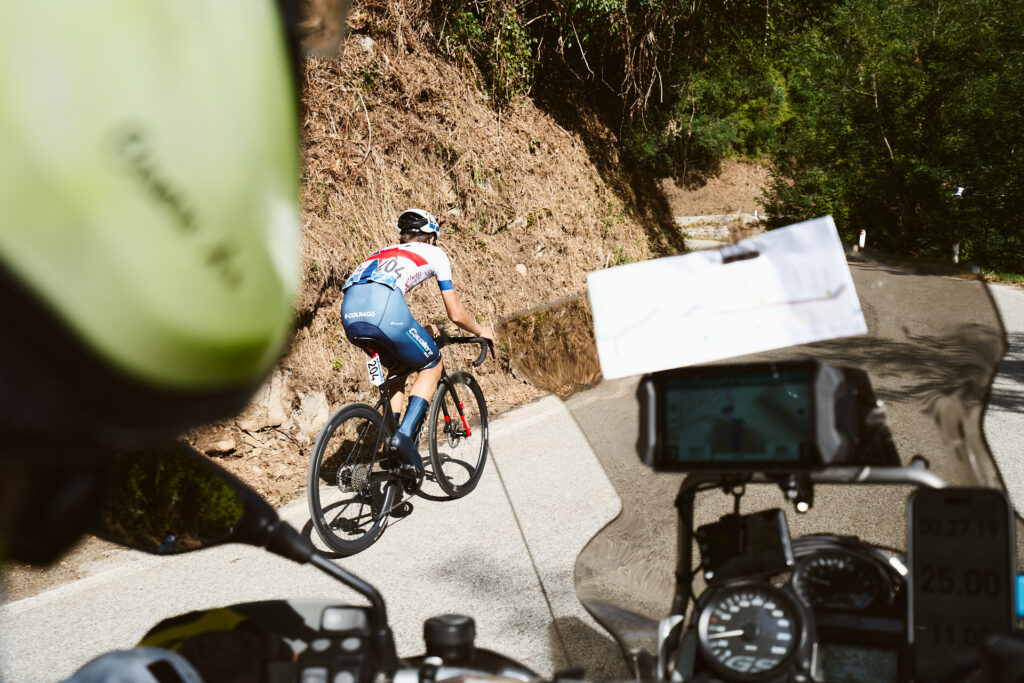 48 Giro della Lunigiana - ciclista scattato dalla moto di Cesare Bugliani durante la tappa di Sestri Levante - Bolano. Fotografo duzimage, fotografo commerciale Provincia di La Spezia. Fotografo ufficiale Giro della Lunigiana